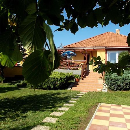 Villa Iris Egerszalok Bagian luar foto