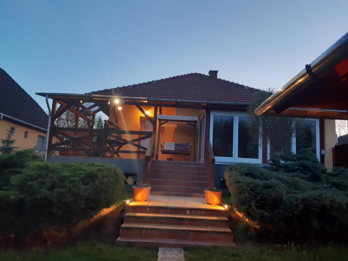 Villa Iris Egerszalok Bagian luar foto